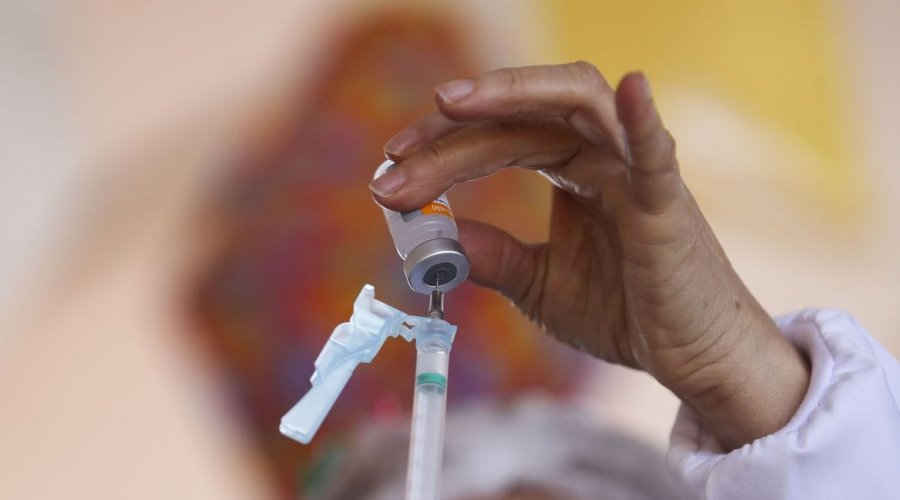 [OMS alerta que vacinas estão escassas nos países mais pobres ]