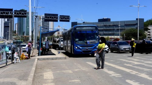[Pontos de ônibus da Avenida ACM serão realocados a partir deste sábado (10) ]