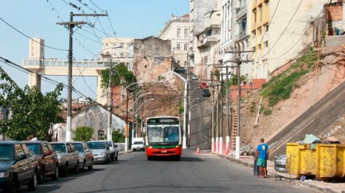 [Trânsito será interditado em dois pontos de Salvador neste fim de semana ]