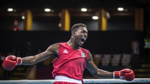 [Baiano Keno Marley vence na estreia e avança às quartas de final no boxe]