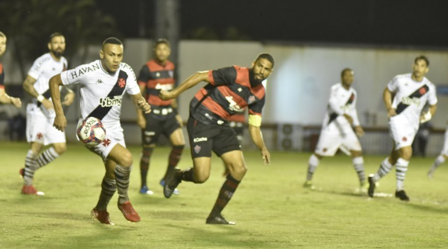 [Vitória perde para o Vasco e fica na zona de rebaixamento para a Série C]