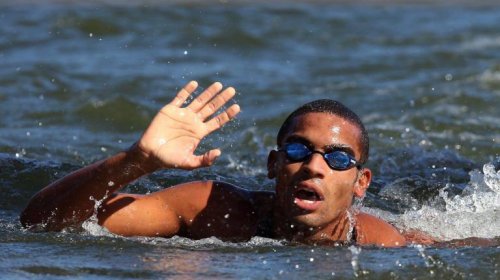 [Nadador Allan do Carmo viaja para disputa de maratonas aquáticas na Europa]