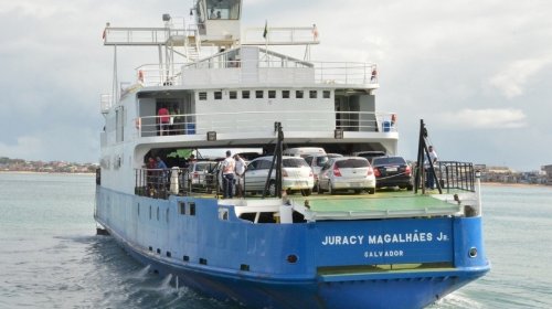[Ferry tem movimento intenso na véspera do feriadão]