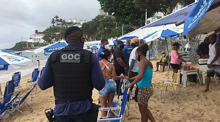 [Operação contra aglomeração continua é intensificada na Barra neste domingo]