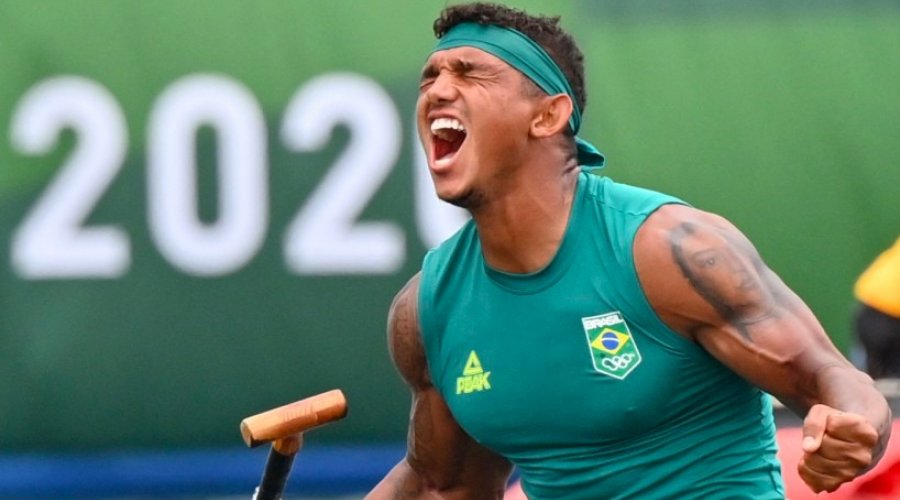 [Baiano Isaquias Queiroz conquista Prêmio Brasil Olímpico]