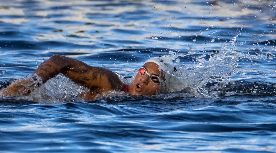 [Ana Marcela Cunha é campeã da etapa de Israel do Circuito Mundial]