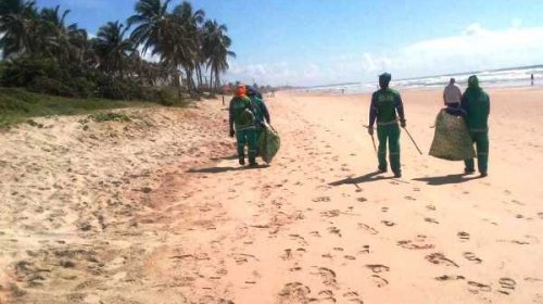 [Limpurb retira mais de 330 toneladas de lixo das praias e ruas de Salvador após Réveillon]