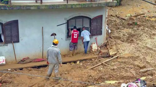 [Temporal em Petrópolis deixa 38 mortos]
