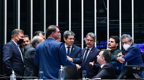[Pacheco adia abertura da CPI do MEC para depois da eleição]