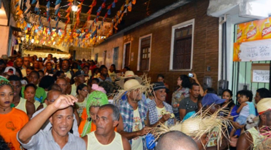 [Forró da Sucupira volta com três dias de forró no bairro de Santa Cruz]