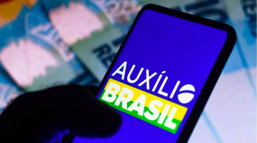 [Auxílio Brasil deve chegar a R$ 400 em 2023, diz secretário do Tesouro]