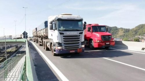 [Auxílio caminhoneiro começa ser pago em agosto]
