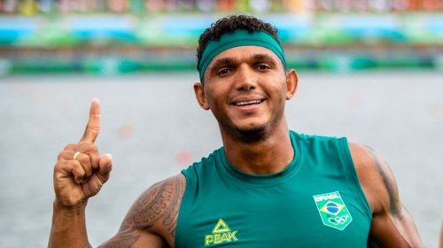 [Isaquias Queiroz garante sétimo título mundial na canoagem]