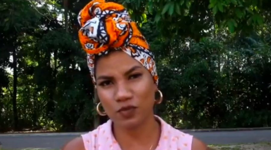 TRE impede que candidata use foto com turbante: [TRE impede que candidata use foto com turbante: