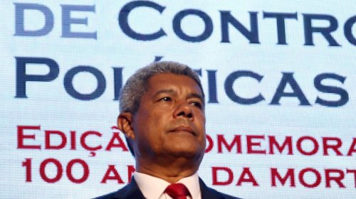 [Governador Jerônimo vai a Brasília em busca de investimentos para a Bahia]