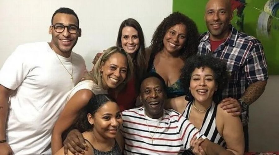 [Pelé pode ter mais uma filha para dividir herança; caso tramita em segredo de justiça]