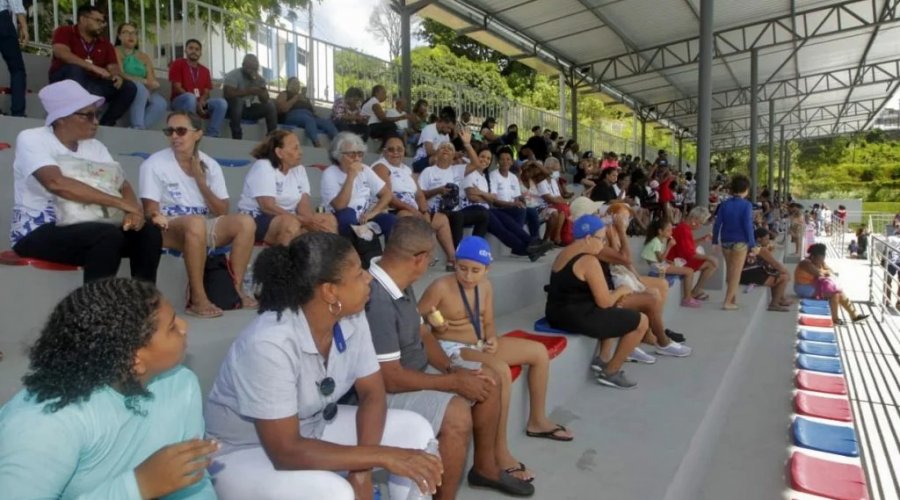 [Requalificação do Centro Olímpico de Natação é entregue em Salvador pelo governo e ministra]