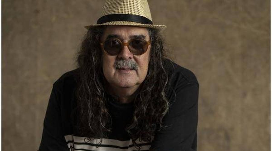 [Museu de Arte da Bahia recebe exposição de Moraes Moreira]