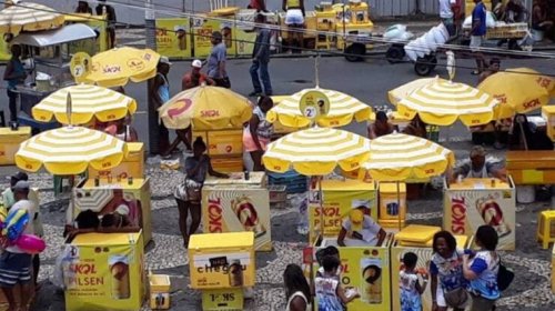 [Cadastros de ambulantes em festas populares têm 18 mil candidatos para 8 mil vagas]