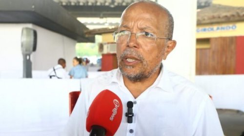 [Salvador: Projeto de Suíca que muda nome da Praça Visconde de Cairu para Maria Felipe vira pol...]