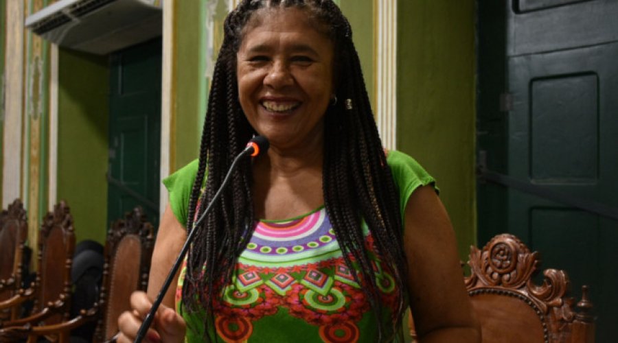 [Marta diz que CPI contra Padre Júlio visa mídia em ano eleitoral]