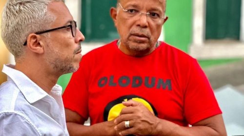 Suica questiona falta de investimento em blocos-afro em outras épocas do ano. [Suica questiona falta de investimento em blocos-afro em outras épocas do ano.