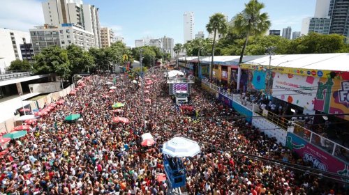 [Seis dias de Carnaval reuniram 10 milhões de foliões em Salvador]