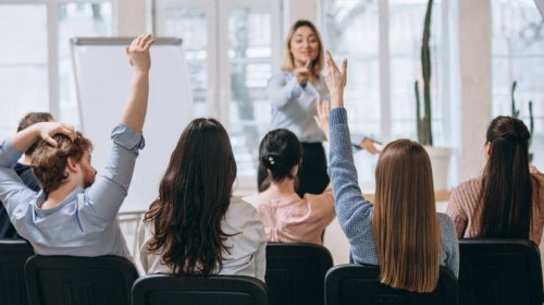 [Mês da Mulher: evento debate direitos das mulheres e publicidade]