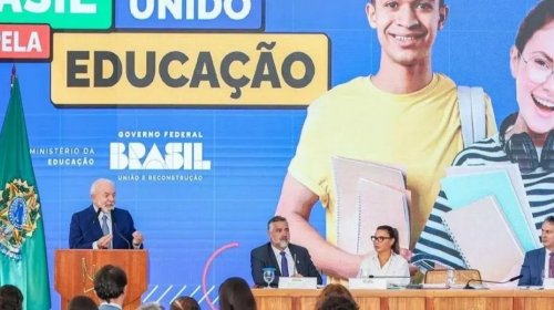 [MEC anuncia calendário do primeiro pagamento da bolsa para o ensino médio]