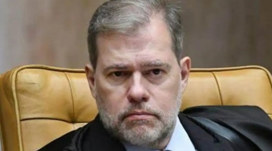 [Pedido de vista adia decisão para descriminalizar porte da maconha para uso pessoal]