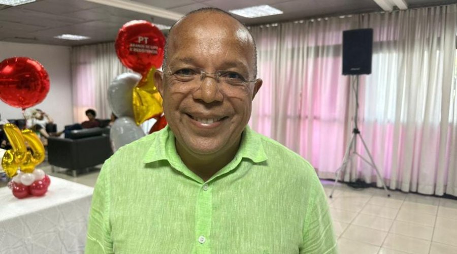 [Suica elogia história do PT e diz que é preciso avançar mais]