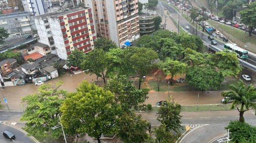 [Chuvas devem seguir intensas até esta quarta (10) e Salvador é classificada como área de ‘gran...]