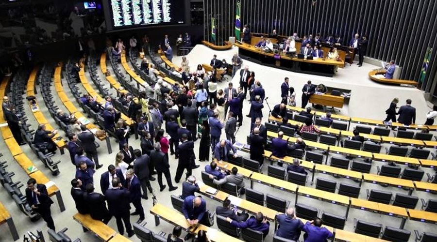 [Caso Marielle: cinco deputados baianos votam contra prisão de Chiquinho Brazão]