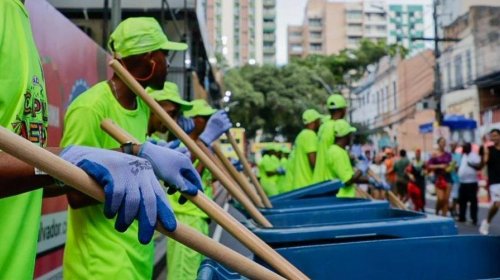 [Comemorado nesta quinta (16), Dia do Gari vai ganhar exposição fotográfica em shoppings de Sal...]