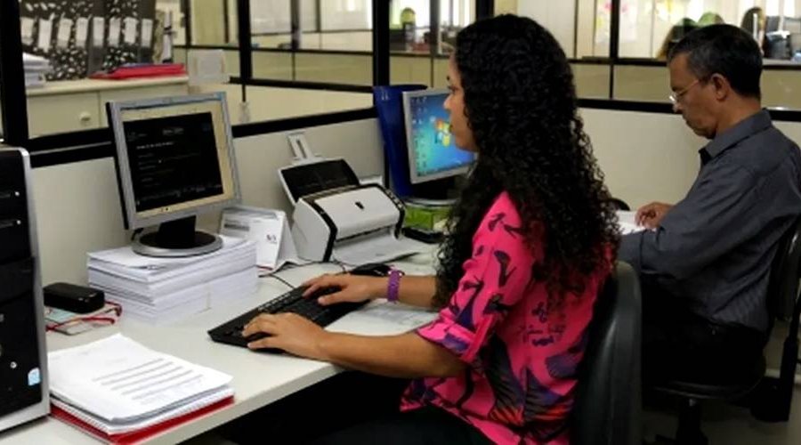 [Nova chamada do ‘Partiu Estágio’ convoca mais de 800 universitários]