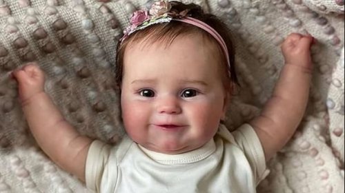 [Nova creche em Salvador recebe bebês reborn; veja como inscrever seu boneco]