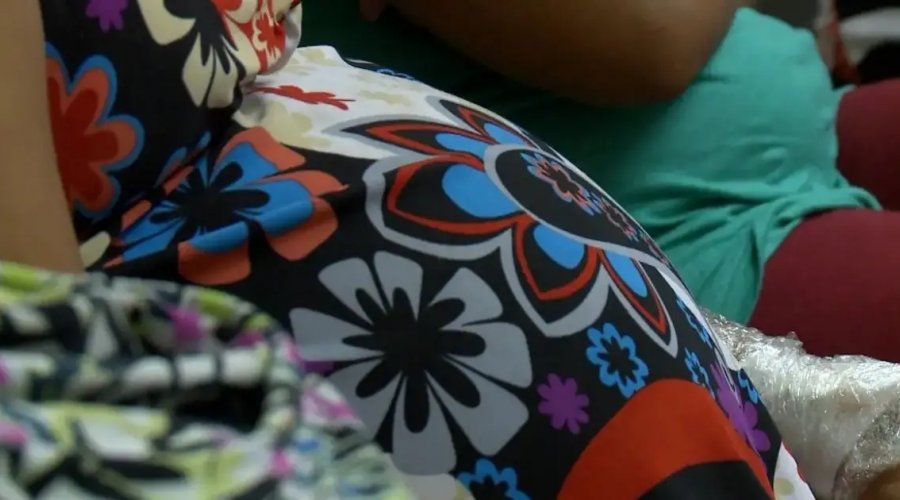 [Brasil registra uma gravidez adolescente a cada 23 jovens por ano, aponta estudo]