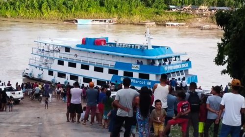 [INSS usa barcos para orientar aposentados da Amazônia sobre descontos]