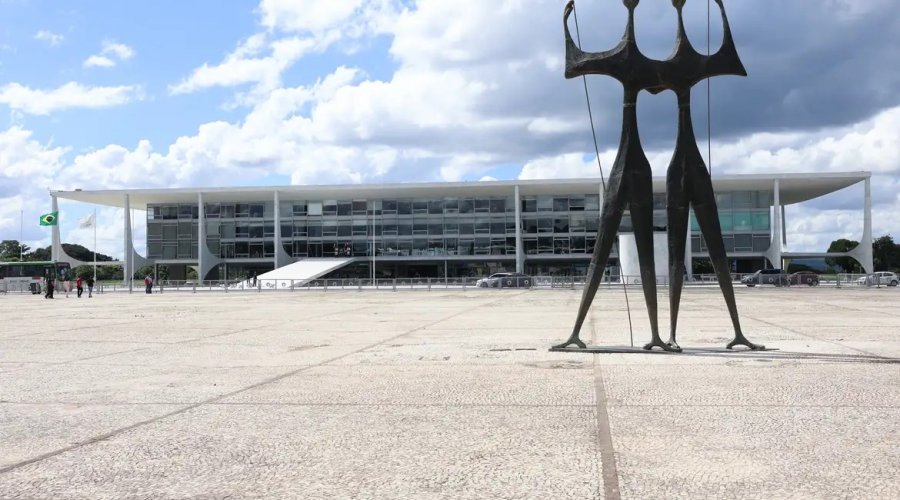 [Praça dos Três Poderes terá segurança reforçada para 7 de setembro]