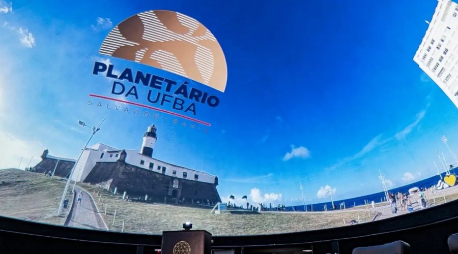 [Primeiro planetário de Salvador leva visitantes a uma jornada imersiva pelo universo]