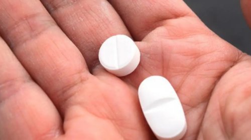 [Medicamentos contra anemia aprovados em 2023 ainda não chegaram à rede pública]