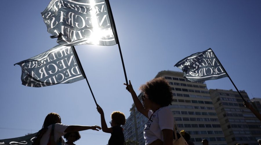 [Ambiente de trabalho concentra 30% dos casos de racismo no país]