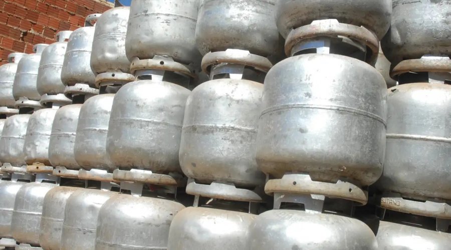 [Gás gratuito chega a 1 milhão de famílias a partir de segunda-feira]