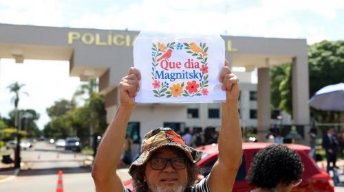 [Ministros defendem decisão de Moraes sobre prisão de Bolsonaro]