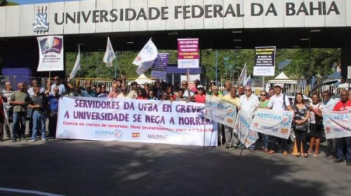 [ Técnicos da UFBA aprovam greve e marcam paralisação para 5 de março]