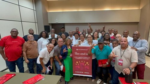 [Sindilimp e Aslimp realizam seminário e reforçam valorização dos trabalhadores da limpeza urba...]