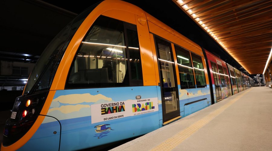 [Obras do VLT avançam com entrega da Estação Calçada e melhorias viárias em Salvador]