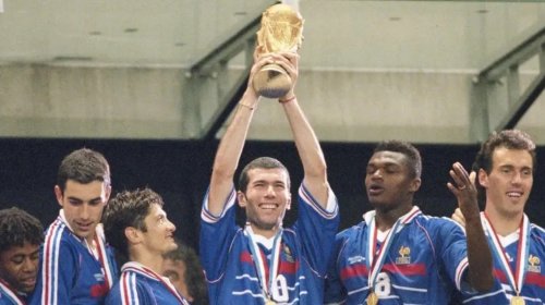 [País-sede não conquista a Copa do Mundo há quase três décadas; França foi a última campeã em casa ]