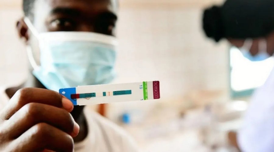 [ONU alerta que redução de investimentos pode agravar avanço do HIV no mundo]