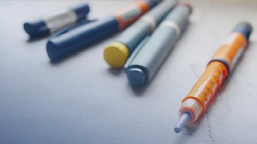 [Concorrência entre farmacêuticas impulsiona redução nos preços das canetas emagrecedoras]